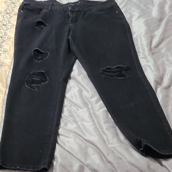 Soho Black Distressed Boyfriend Jeans - Picture 1 of 9